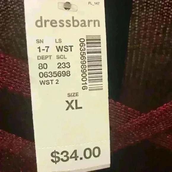 Beautiful Cranberry‎ Sweater - Picture 3 of 3